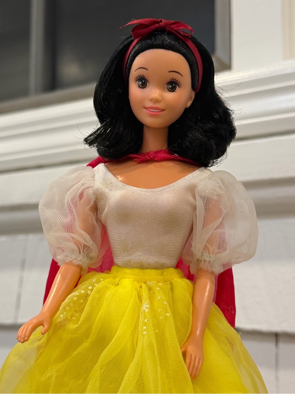 1992 Disney Mattel Snow White Barbie w/ Original Cape/Skirt + 90s Princess Tops
